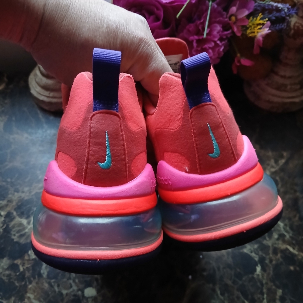 Nike Air Max 270 React Streetwear/Lifestyle Athletic Shoes Size 7 Women - Picture 8 of 15